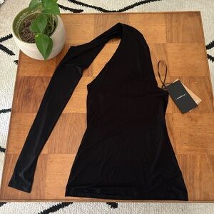 Marcella Elegant Black One-Shoulder Top